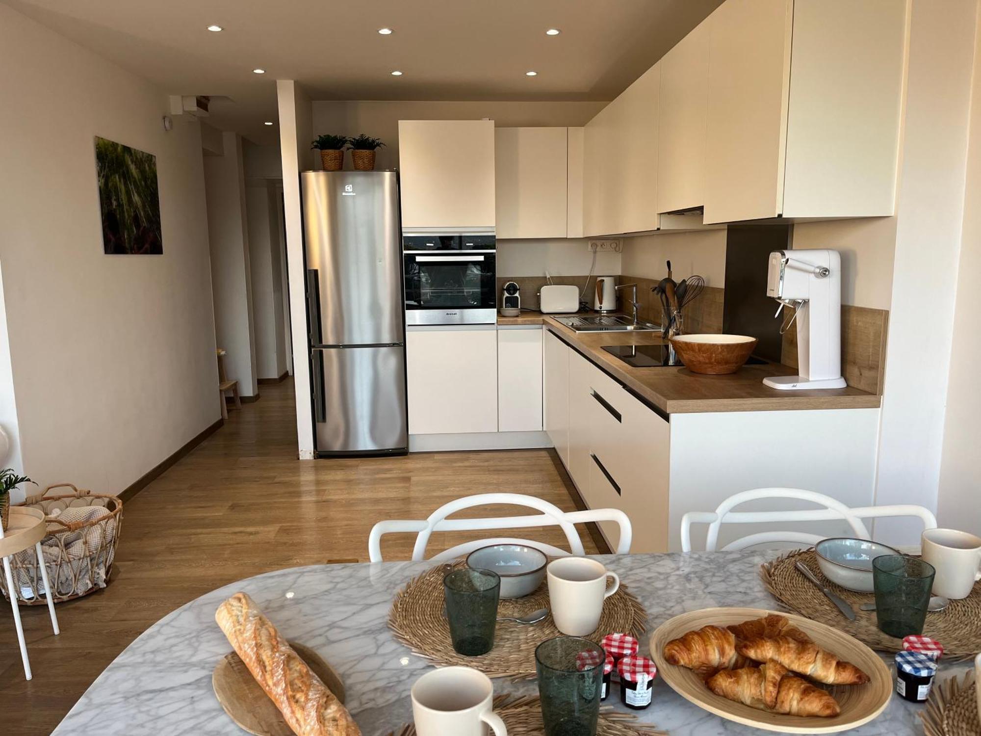 Terrasse Vue Mer - Appartement 6 Pers, 3 Chambres Et Parking A St Tropez 쎙뜨호뻬 외부 사진